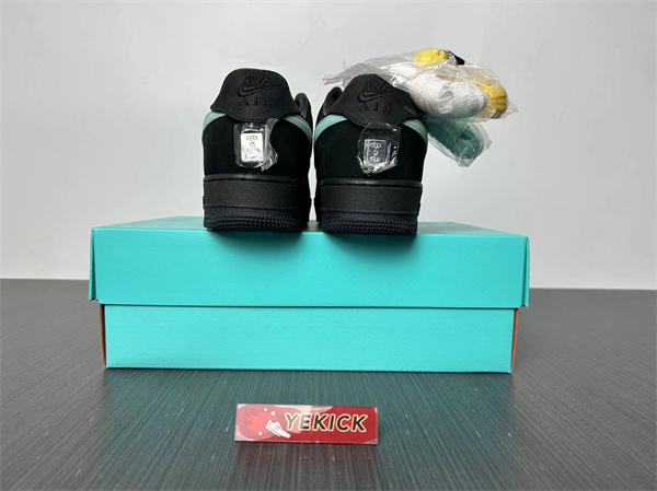 nike air force 1 low T*f*ny & co. 1837 dz1382-001