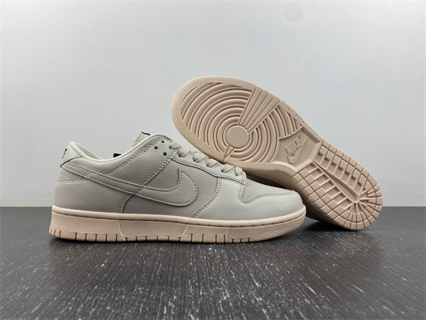 Nike Dunk Low “Light Orewood Brown”