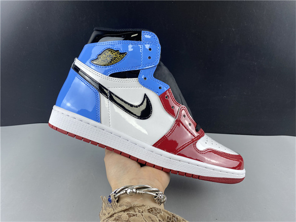 Jordan1 Fearless UNC Chicago CK5666-100