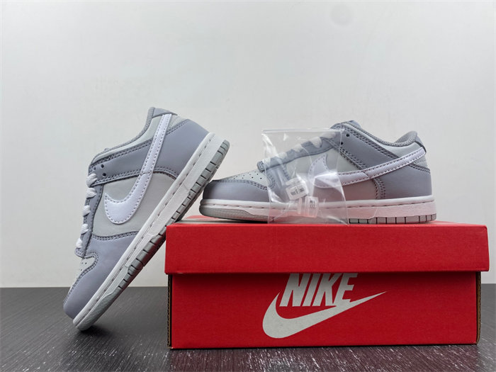 Nike Dunk Low Two-Toned Grey DH9756-001
