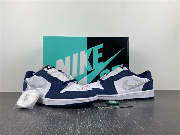 Jordan 1 Low SB Midnight Navy