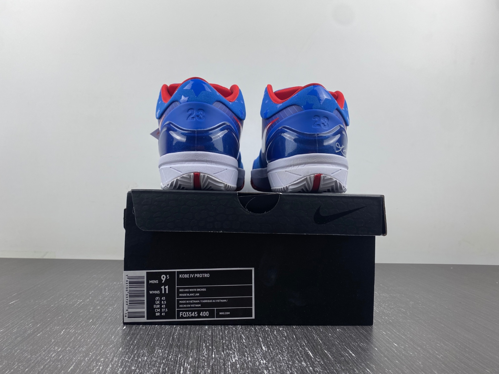 Nike Kobe 4 Protro “Philly”