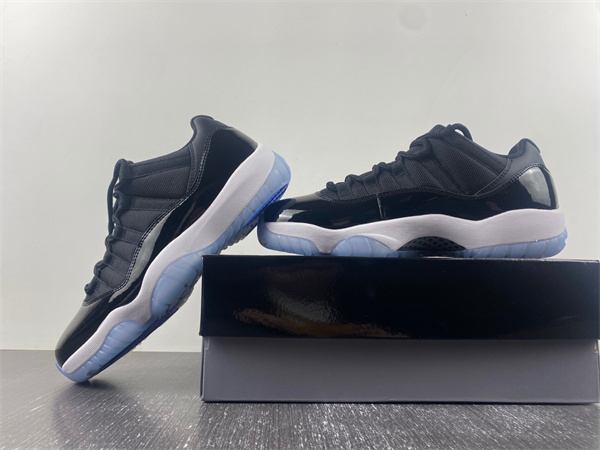 Air Jordan 11 “Space Jam
