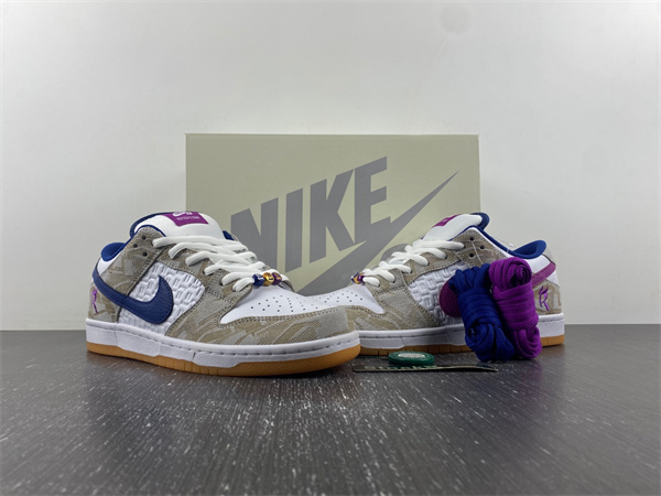 Rayssa Leal x Nike Dunk SB Low hua