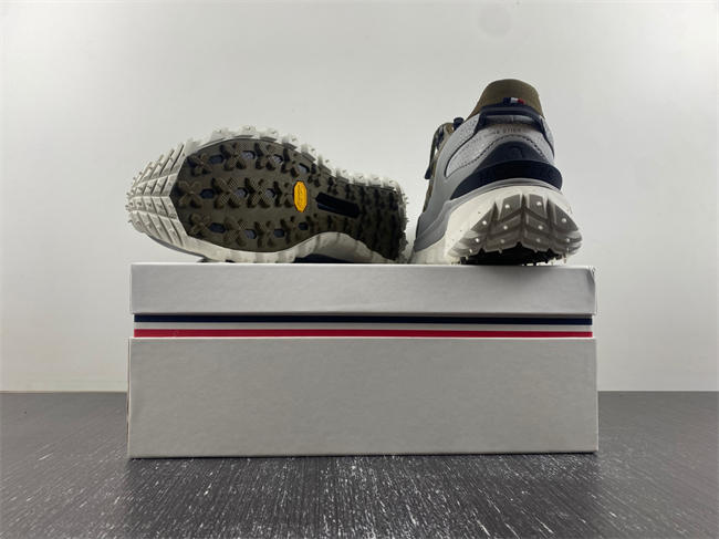 Moncler   Trailgrip GTX 3M