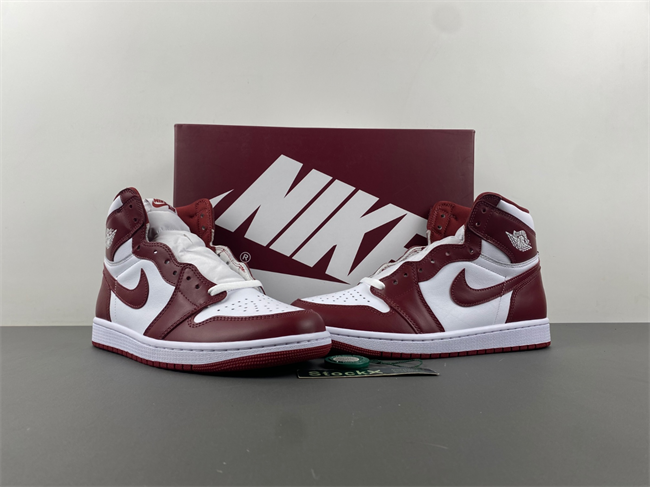 Air Jordan 1 High OG “Team Red” DZ5485-160