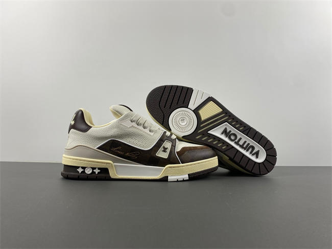 l**is V*t*n lv trainer 26