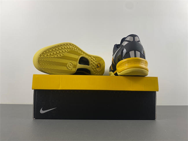 Nike KOBE 8 ZK8  555286-077