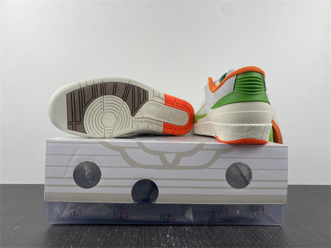 AJ2 Low x Titan DV6206-183