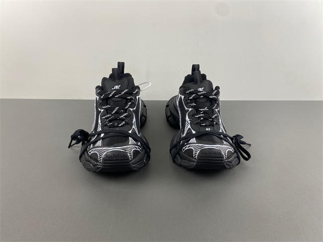 十IAGA -PHANTOM SNEAKER  734734 W3XL2 0236