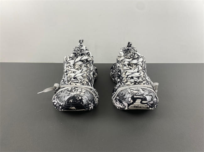 十IAGA -PHANTOM SNEAKER 734734 W3XDC 0135