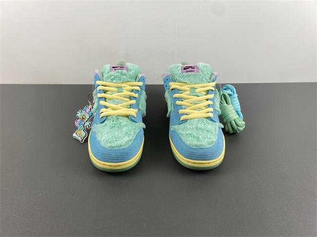 Verdy x Nike SB Dunk Low “Visty” FN6040-400