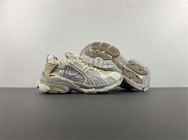 Ba*len*cia*ga 772767-w3rny-9797