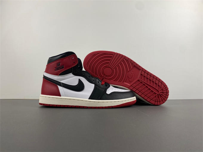 Air Jordan 1 High OG “Black Toe Reimagined” DZ5485-106