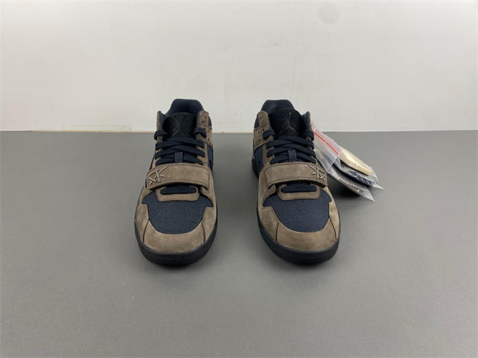 Travis Scott x Air Jordan 1 Low JACK FZ8117-204