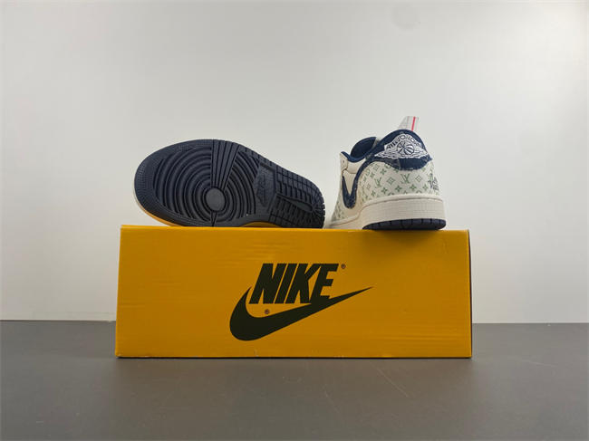 Travis Scott x Air Jordan 1 Low OG   SJ2968-004