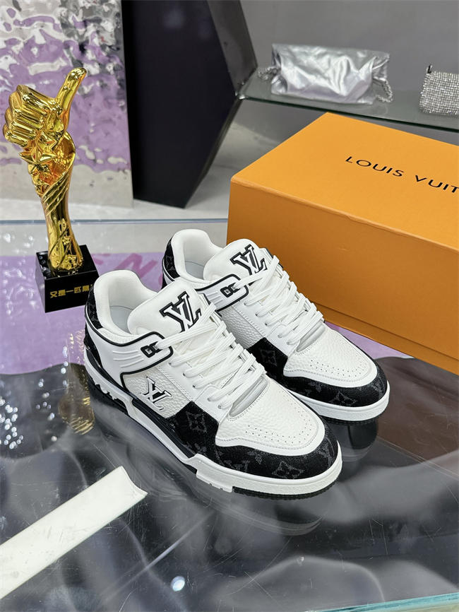 LV Trainer Sneaker