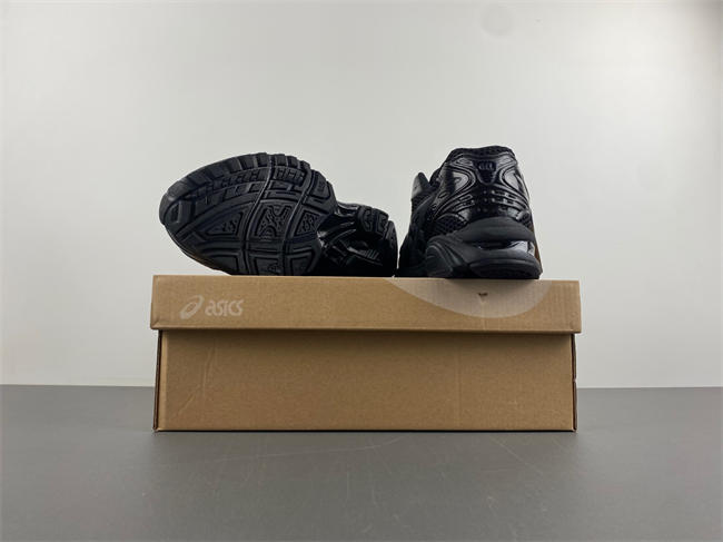 As*ic*s gel-kayano 14