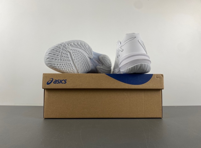 As*ic*s 1051a080-100