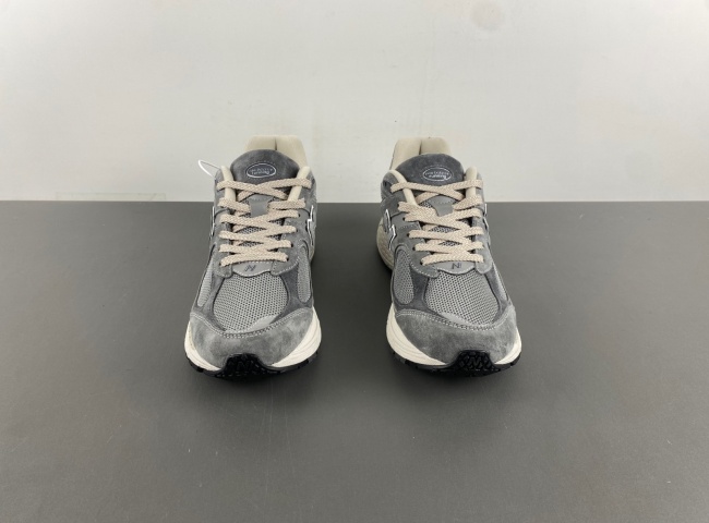 new balance NB M2002RANM