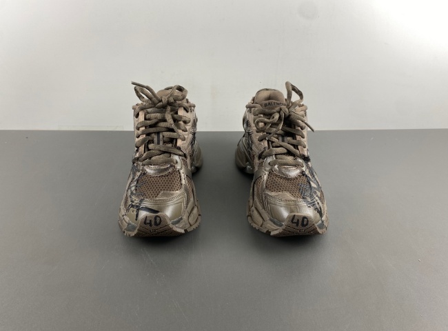 7.5Ba*len*cia*ga/ 677403w3rbq 2010