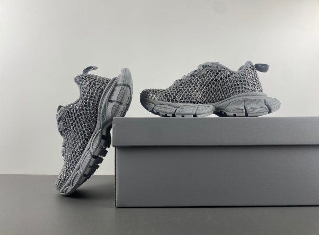 Ba*len*cia*ga phantom sneaker 788819 w3xl7 9058