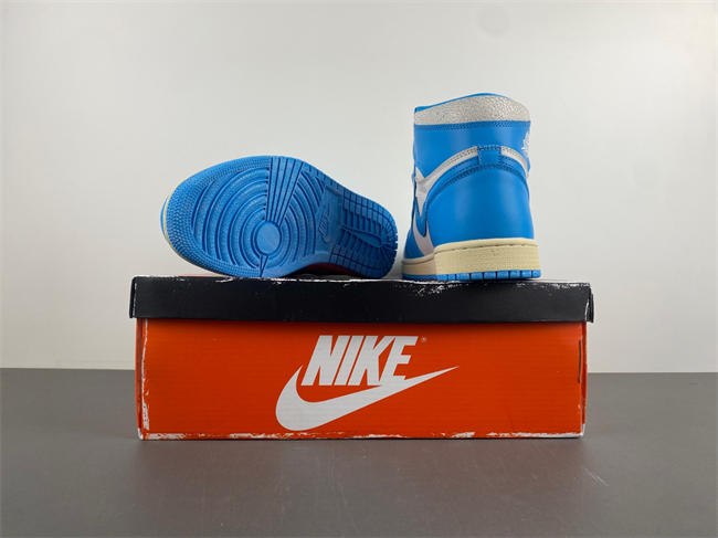 Air Jordan 1 High OG“UNC Reimagined” DZ5485-402