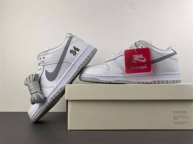 nike sb dunk low S*p*e 94 white metallic silver hq8487-100