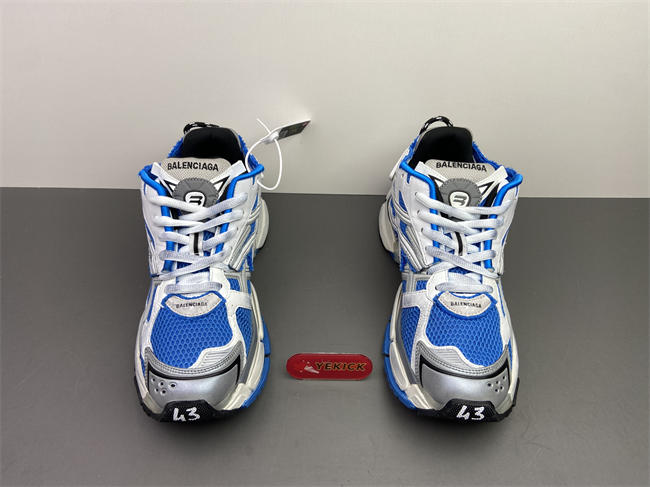 Ba*len*cia*ga -runner