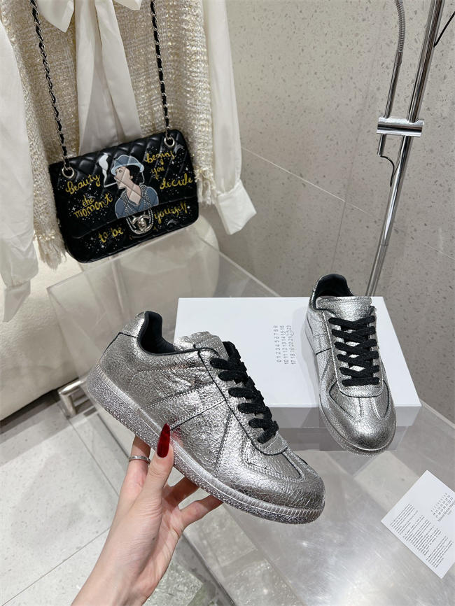 ma*s*n martin Ma*i*la sneaker