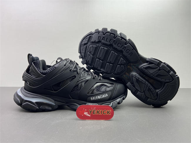 BLCG TRACK SNEAKER WITH LED