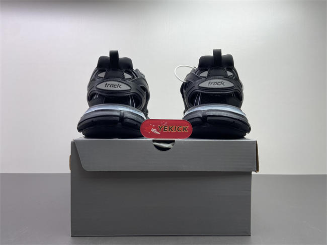 BLCG TRACK SNEAKER WITH LED