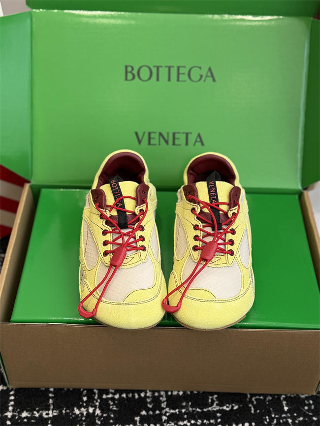 b0tt*ga Ven*ta sneaker