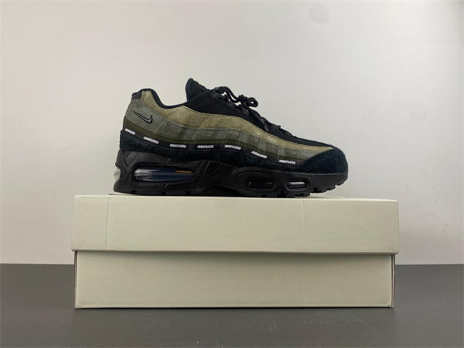 Nike Air Max 95 SP Undefeated Geo La Brea Medium Olive IB4523-200