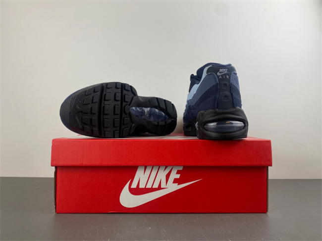 Nike Air Max 95 OG Obsidian Releases Fall 2025 IH4457-400