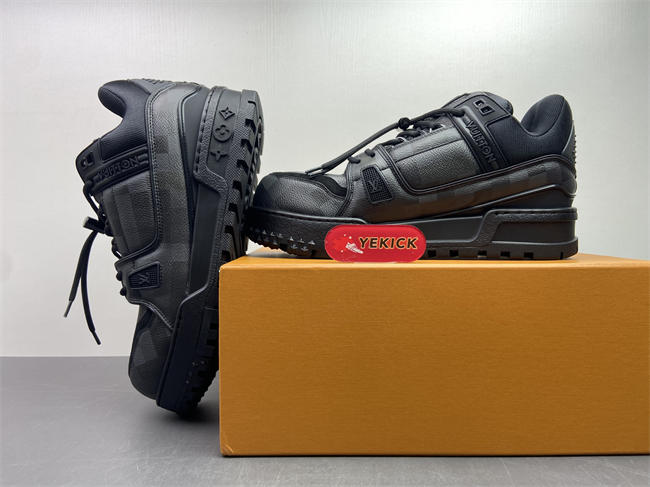 l0vis Vvtt0n lv trainer