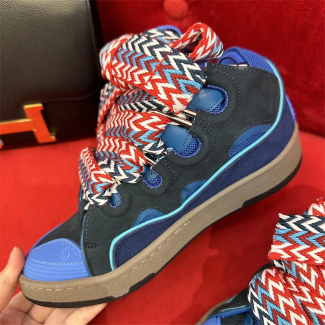 Lanu1n curb sneaker