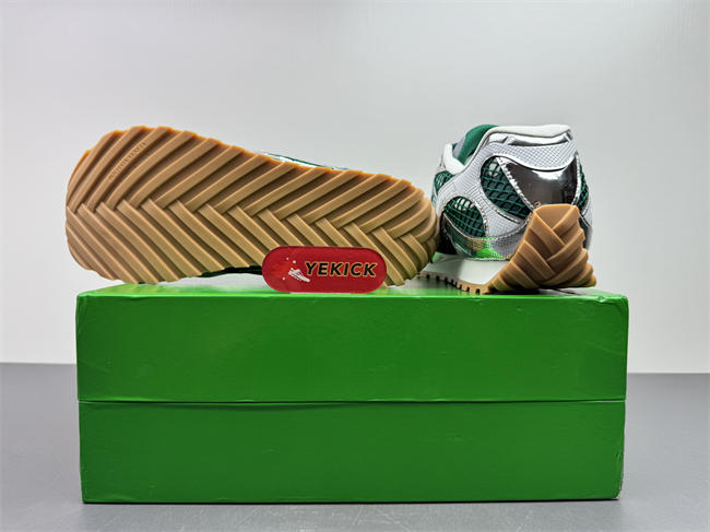 b0tt*ga Ven*ta sneaker