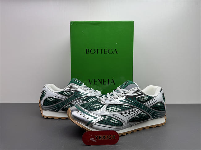 b0tt*ga Ven*ta sneaker