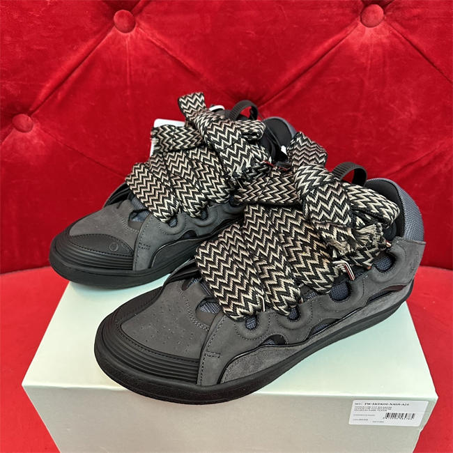 Lanu1n curb sneaker
