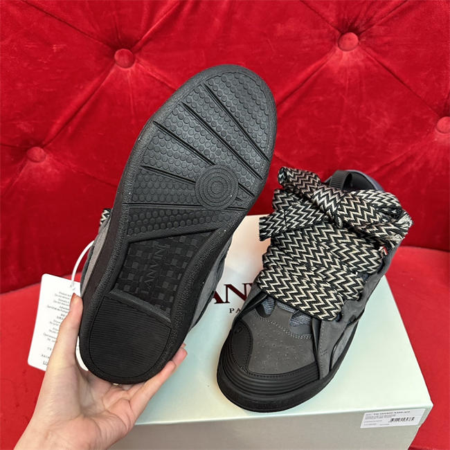 Lanu1n curb sneaker
