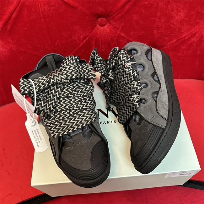 Lanu1n curb sneaker