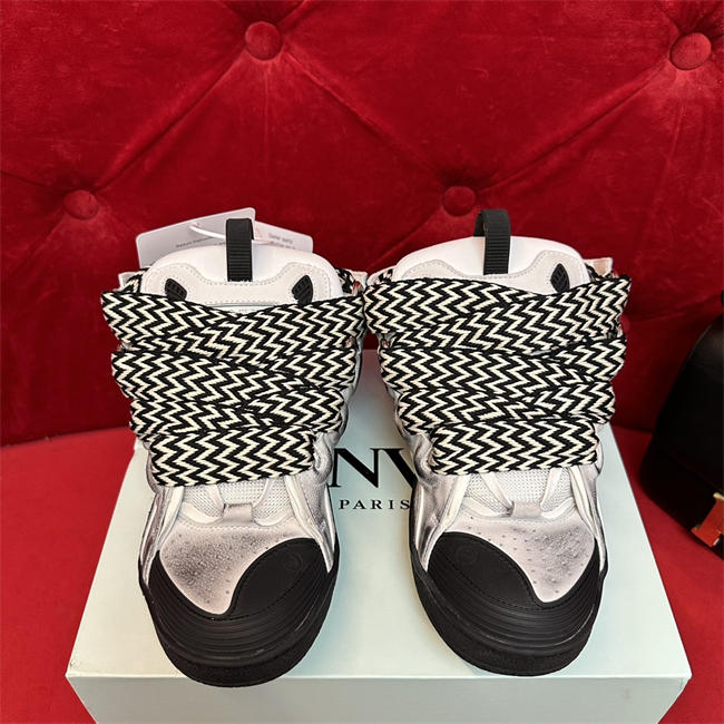 Lanu1n curb sneaker