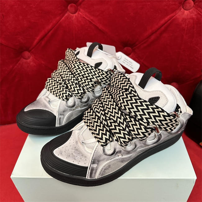 Lanu1n curb sneaker