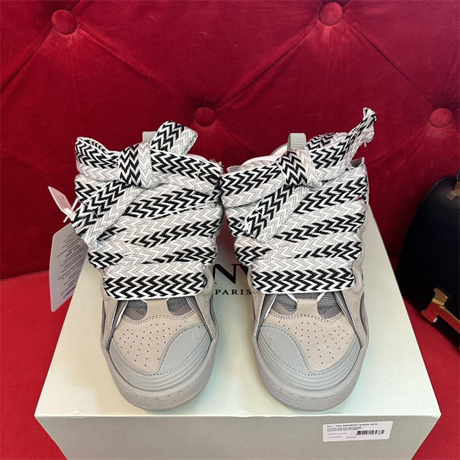 Lanu1n curb sneaker