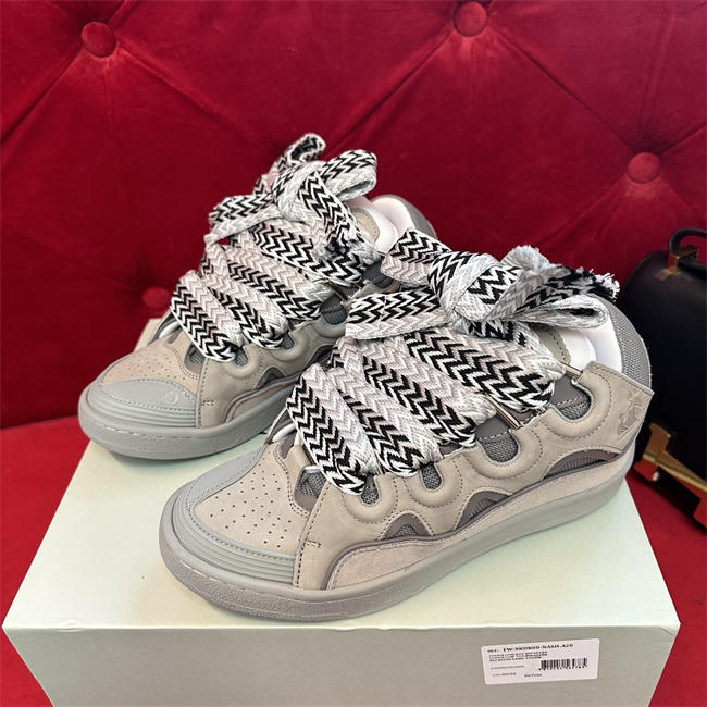 Lanu1n curb sneaker