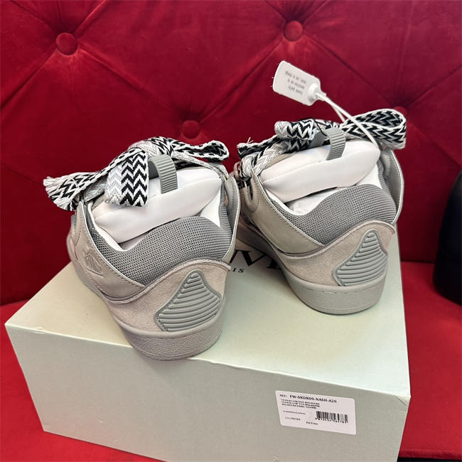 Lanu1n curb sneaker