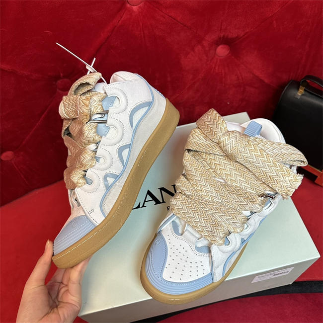 Lanu1n curb sneaker