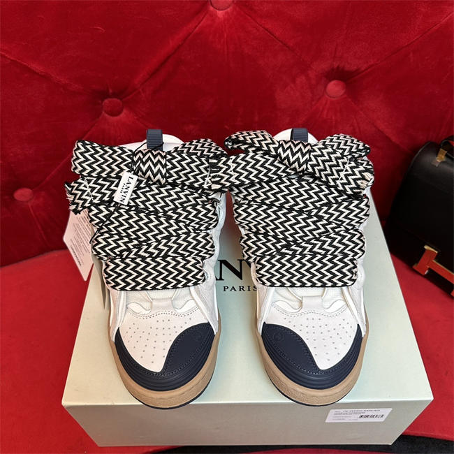 Lanu1n curb sneaker