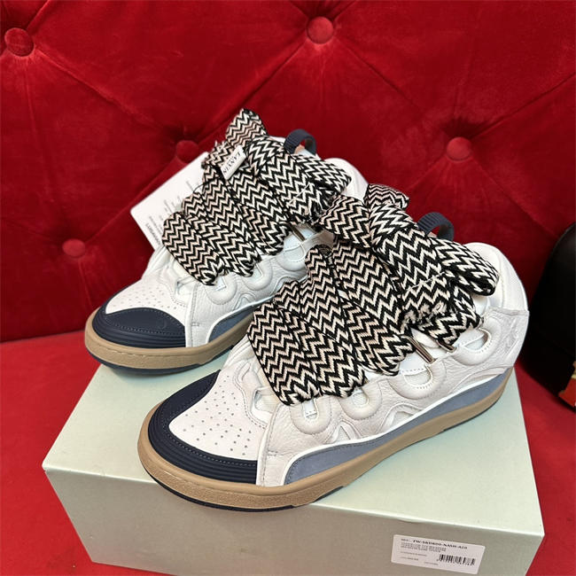 Lanu1n curb sneaker